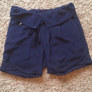Under.ligne navy silk shorts sz. 0